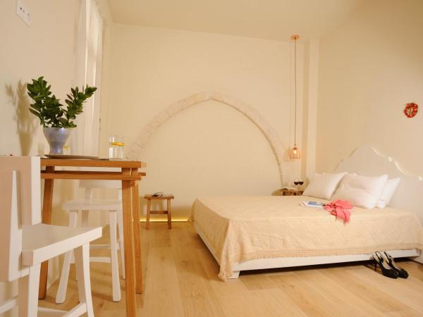 Veranda Rossa Suites : photo 2 de la chambre studio