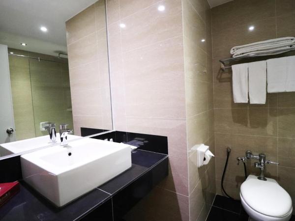 Hotel Grand Continental Kuala Lumpur : photo 9 de la chambre chambre double premium - vue sur ville