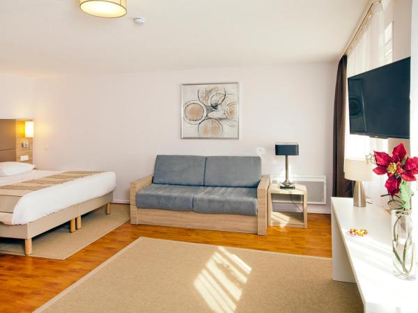 Séjours & Affaires Strasbourg Kleber : photo 3 de la chambre grand studio (3 adultes)