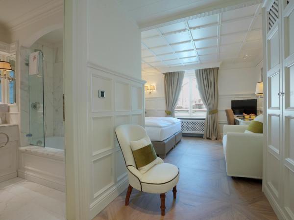Grand Hôtel des Alpes : photo 2 de la chambre chambre double - vue sur fleuve