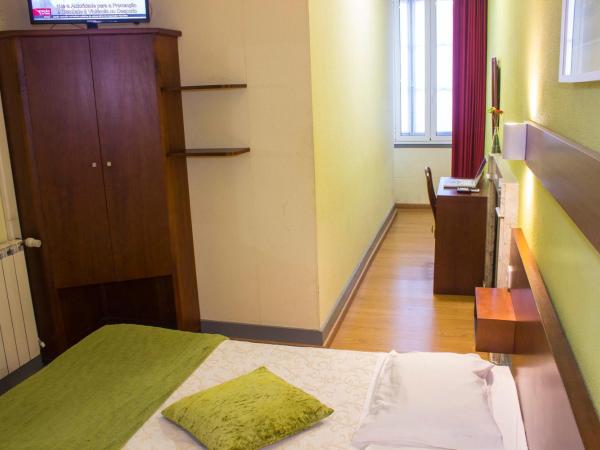 Hotel Estoril Porto : photo 10 de la chambre chambre double standard