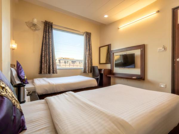 Hotel Sunday Inn : photo 10 de la chambre chambre double ou lits jumeaux standard