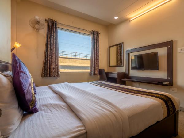 Hotel Sunday Inn : photo 3 de la chambre chambre double ou lits jumeaux standard