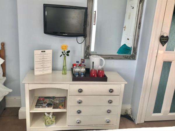 St. Raphael Guest House : photo 1 de la chambre chambre quadruple (4 personnes)