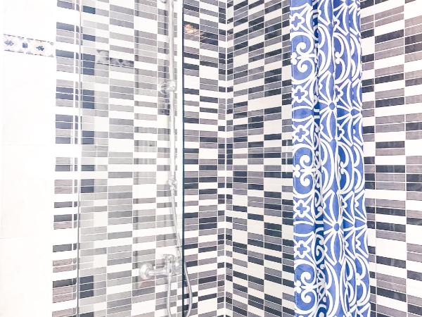 Metropolitan Atocha : photo 3 de la chambre chambre double avec salle de bains privative