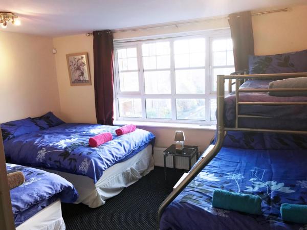 My-Places Abbotsfield Court Townhouse 4 : photo 7 de la chambre maison de vacances