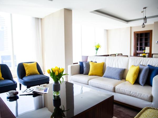 voco Dubai, an IHG Hotel : photo 2 de la chambre suite royale avec vue sur la ville