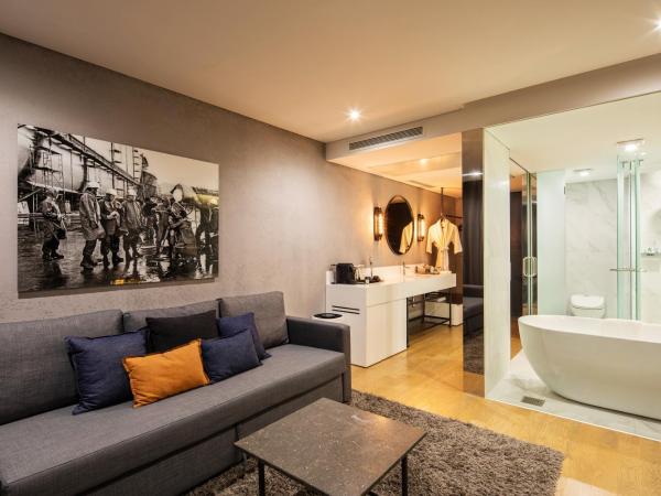 Hotel28 Myeongdong : photo 4 de la chambre suite d'angle avec canapé-lit