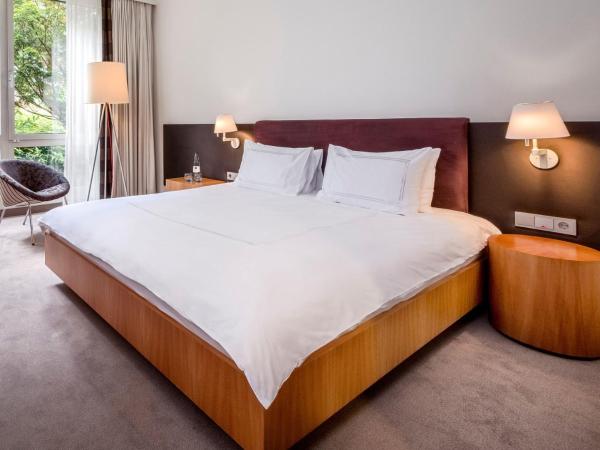 Dorint City-Hotel Bremen : photo 6 de la chambre chambre double - accessible aux personnes à mobilité réduite 