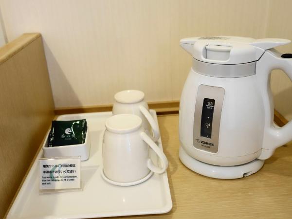 City Plaza Osaka : photo 6 de la chambre chambre lits jumeaux avec lit d’appoint - 301