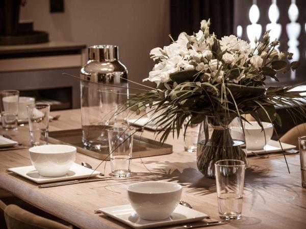 Manali Lodge by Alpine Resorts : photo 5 de la chambre appartement avec vue sur la montagne