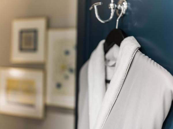 Hotel Crescendo Seoul : photo 7 de la chambre petit hébergement avec 1 lit queen-size