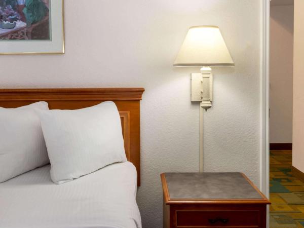 La Quinta Inn by Wyndham Albuquerque Northeast : photo 3 de la chambre chambre double avec 2 lits doubles