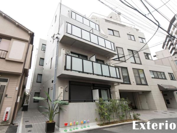nestay inn tokyo kagurazaka 02 : photo 1 de la chambre chambre double avec balcon
