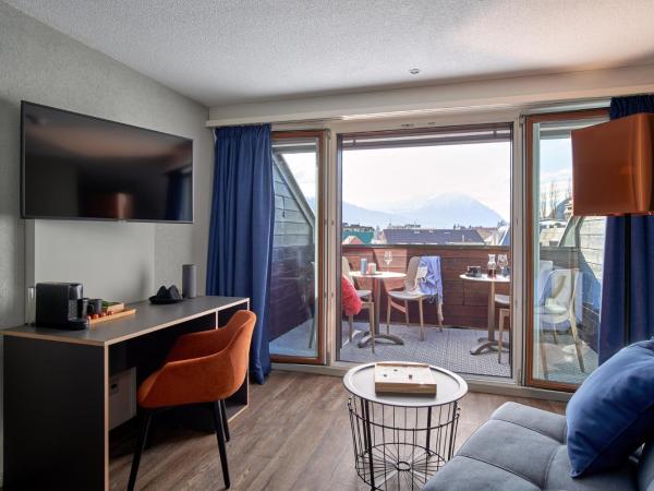 The HEY HOTEL : photo 5 de la chambre chambre familiale