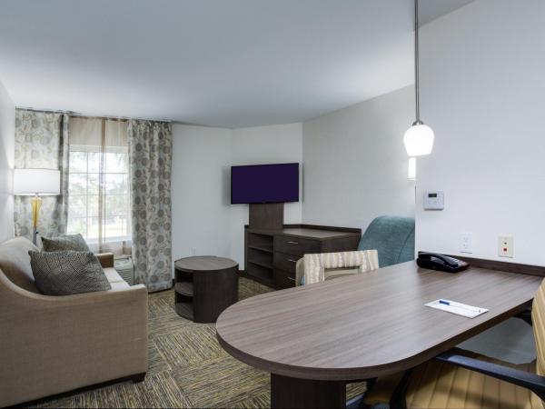 Candlewood Suites Fort Lauderdale Airport-Cruise, an IHG Hotel : photo 3 de la chambre suite 1 chambre lit queen-size - non-fumeurs
