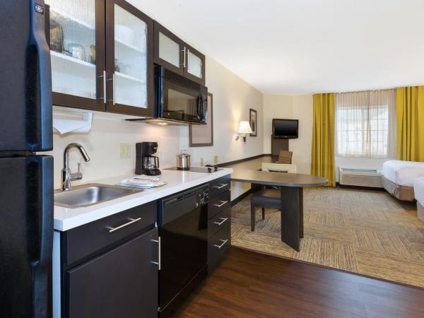 Candlewood Suites Polaris, an IHG Hotel : photo 2 de la chambre studio