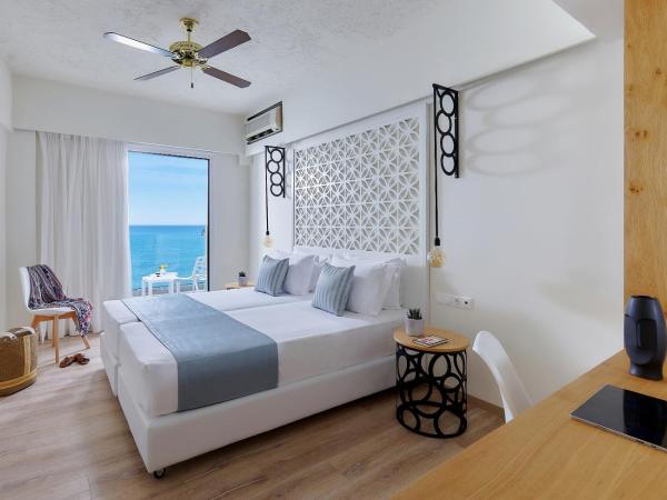 Vasia Boulevard Hotel (Adults Only) : photo 10 de la chambre chambre double supérieure - vue sur mer