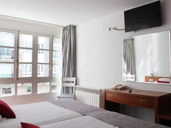 Hotel Hórreo by Bossh! Hotels : photo 10 de la chambre chambre lits jumeaux supérieure - vue sur ville