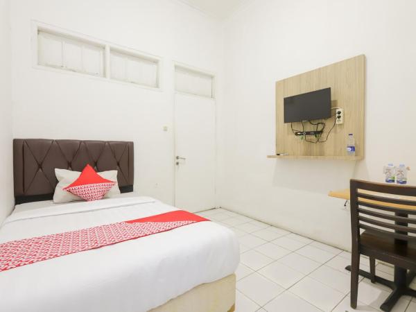 OYO 1111 Pasar Baru Inn : photo 2 de la chambre chambre simple standard