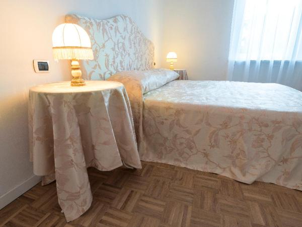 Atrium Verona : photo 3 de la chambre chambre double avec salle de bains privative
