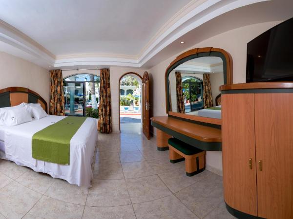 Hotel Costa Azul : photo 5 de la chambre chambre double avec grand lit