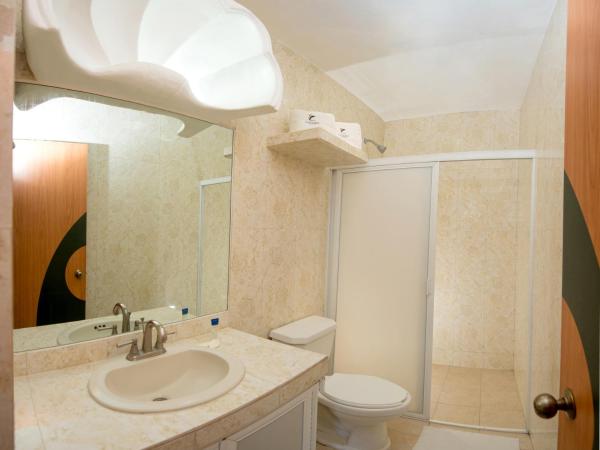 Hotel Costa Azul : photo 7 de la chambre chambre double avec grand lit