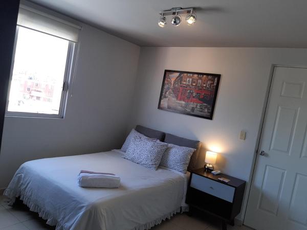 BECERRA Homestay : photo 1 de la chambre chambre double avec salle de bains commune