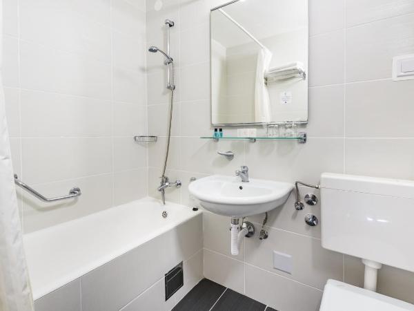 Hotel Splendid : photo 6 de la chambre chambre double/lits jumeaux - balcon et vue sur mer