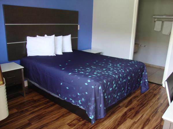 Oasis Inn Sacramento- Elk Grove : photo 1 de la chambre chambre lit queen-size - non-fumeurs