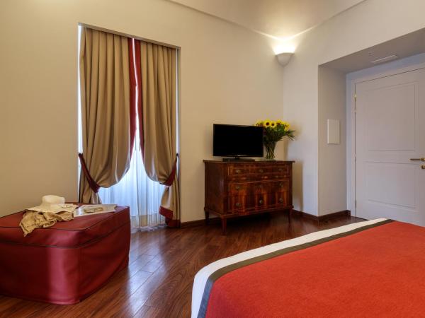 Decumani Hotel De Charme : photo 5 de la chambre chambre triple supérieure