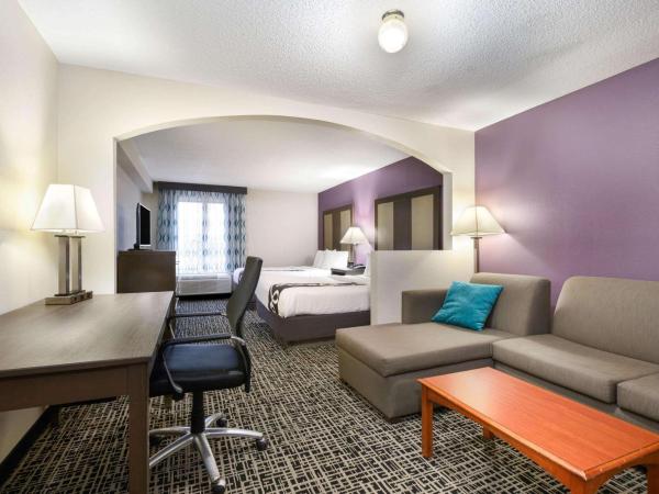 La Quinta Inn by Wyndham North Myrtle Beach : photo 2 de la chambre suite studio avec 2 lits queen-size - non-fumeurs