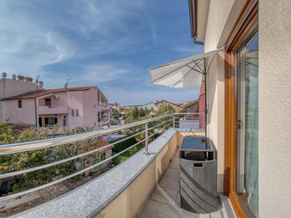 Guesthouse Residence Major : photo 2 de la chambre chambre double deluxe (2 adultes + 1 enfant)