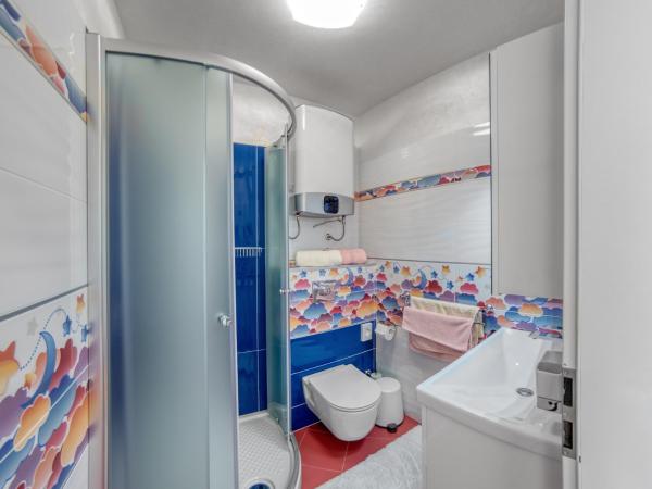 Guesthouse Residence Major : photo 3 de la chambre chambre double deluxe (2 adultes + 1 enfant)