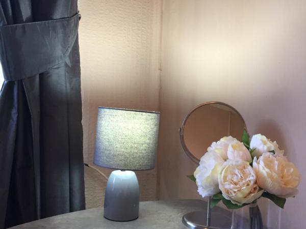 THE LIMES Guest House : photo 4 de la chambre chambre double Économique