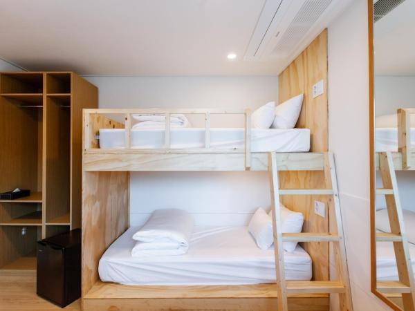 Step Inn Myeongdong 1 : photo 2 de la chambre chambre familiale avec lits superposés