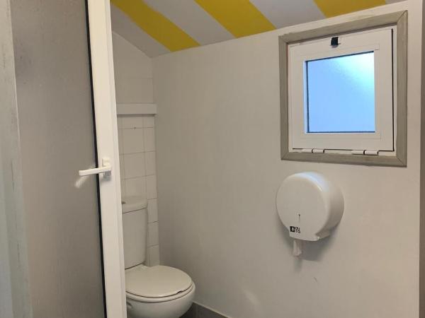 Meeting Hostel : photo 2 de la chambre suite