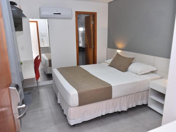 Hotel Três Caravelas : photo 2 de la chambre chambre double