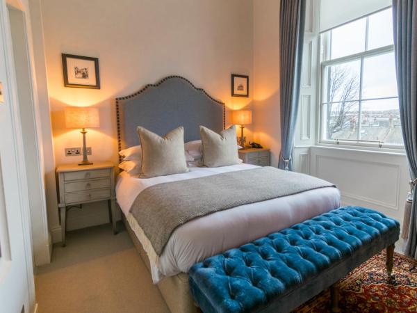 The Roseate Edinburgh - Small Luxury Hotels of the World : photo 2 de la chambre chambre supérieure the house