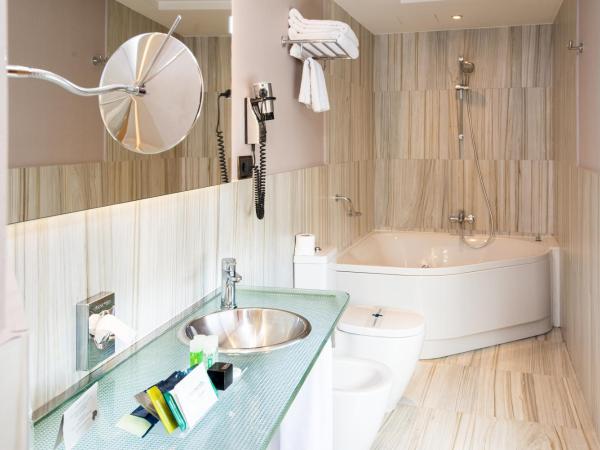 Hotel Plaza : photo 2 de la chambre suite junior (2 adultes)