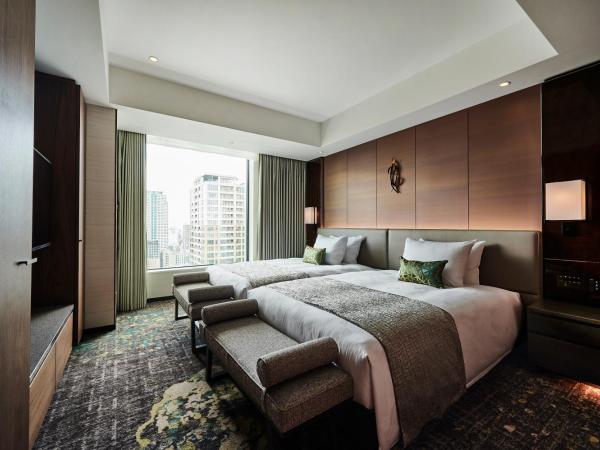 The Royal Park Hotel Iconic Osaka Midosuji : photo 8 de la chambre suite exécutive avec accès au salon - non-fumeurs