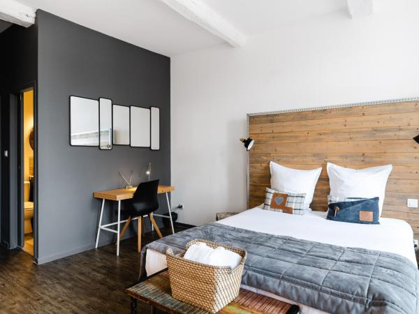 La Maison Gustave : photo 3 de la chambre suite junior - vue sur jardin - explorateurs