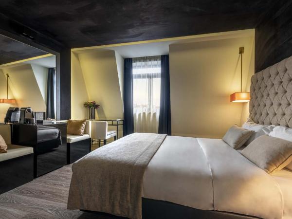 9Hotel Mercy : photo 8 de la chambre chambre double club