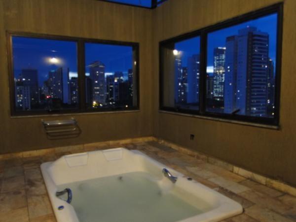 Premium Flats Berrini : photo 1 de la chambre suite deluxe avec jacuzzi