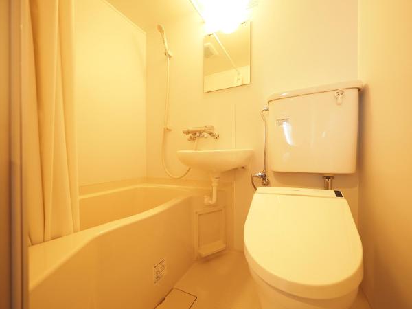 Family Tree Guest House : photo 7 de la chambre chambre quadruple avec salle de bains