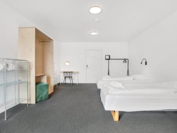 Sleepcph : photo 3 de la chambre chambre triple avec salle de bains commune