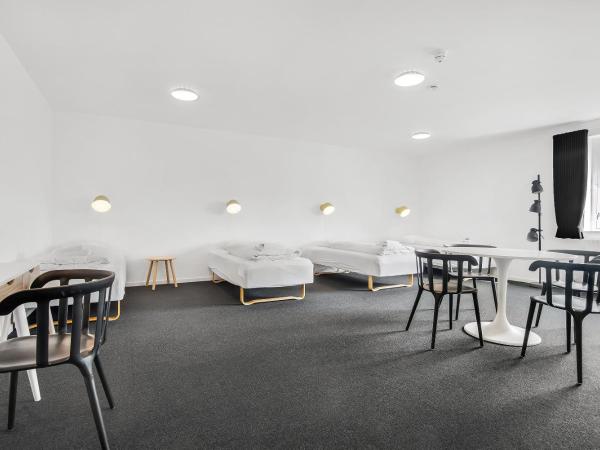 Sleepcph : photo 3 de la chambre chambre quadruple avec salle de bains commune