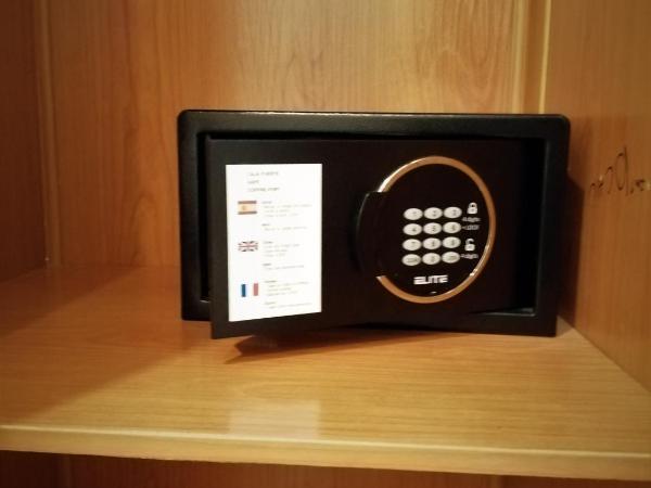 Hotel Europa Boutique Sevilla : photo 9 de la chambre chambre triple