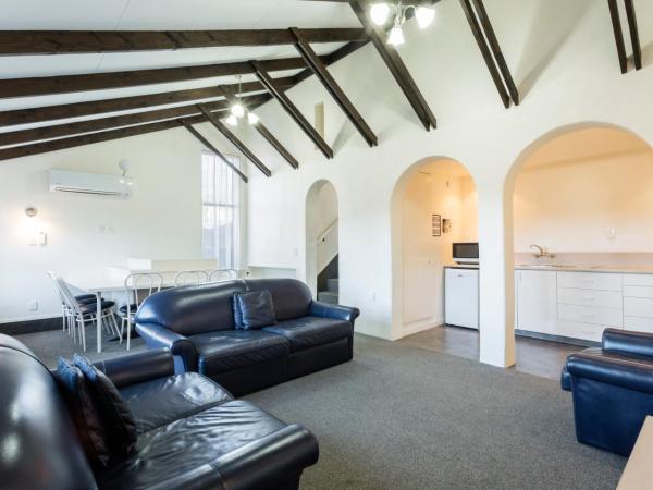 755 Regal Court Motel : photo 10 de la chambre appartement 2 chambres