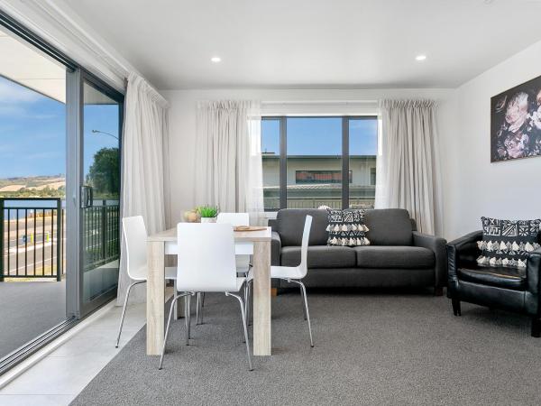 Acacia Lake View Motel : photo 1 de la chambre chambre familiale - vue sur lac